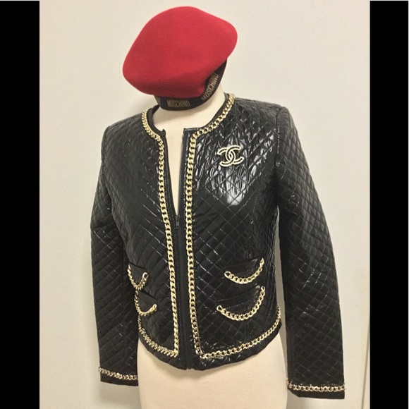 ‼️HOST PICK‼️🛑BRAVEHEART🛑Black Jacket Gold Chain Details - Picture 2 of 7